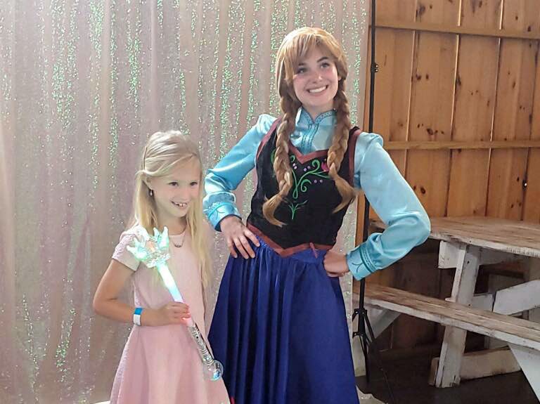 anna princess with little girl at Princess Pop Up